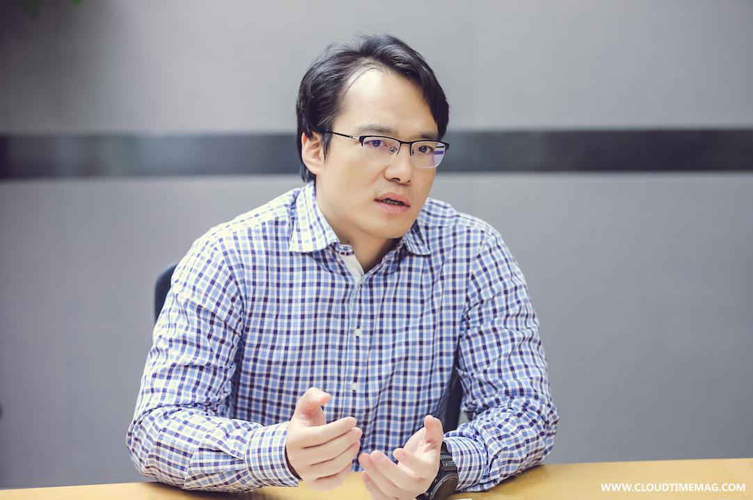 李强1.jpg